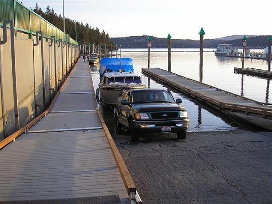Images/Bills boat sinking 022406 010.jpg